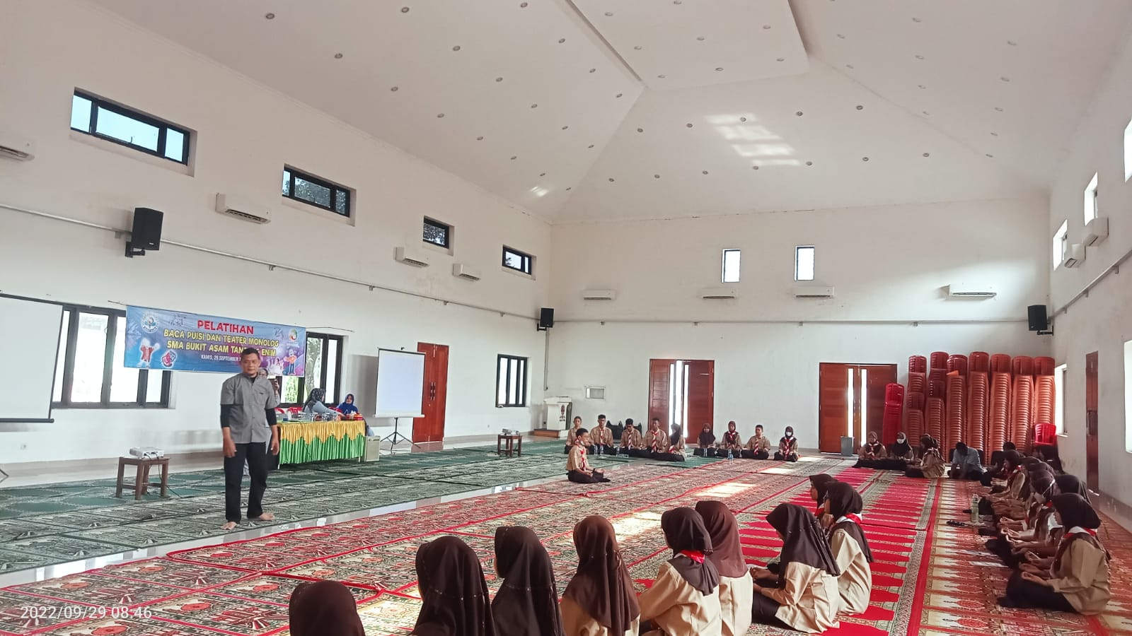 SMA Bukit Asam Adakan Pelatihan Baca Puisi dan Teater Monolog SMA Bukit Asam Adakan Pelatihan Baca Puisi dan Teater Monolog