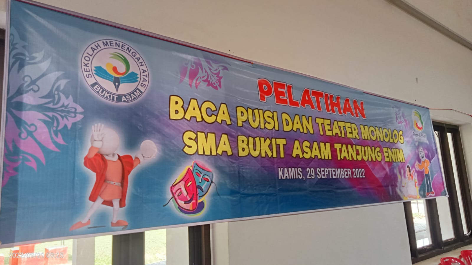 SMA Bukit Asam Adakan Pelatihan Baca Puisi dan Teater Monolog