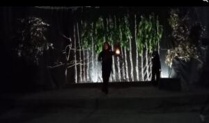 Salah satu adegan Lakon “Puyang Leluhur” Teater Sangsas MA Patra Mandiri Palembang saat Shoting di TVRI Sumsel, menyongsong Anugerah Teater Sekolah se-Sumsel, Sabtu (15 Oktober 2022). Foto. Dok.Fortas Sumsel