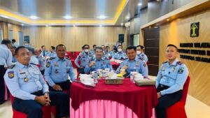 Ikuti Rakor Capaian Kinerja Tahun 2022, Kalapas Muara Enim Herdianto Paparkan Strategi Percepatan Capaian Kinerja dan Revitalisasi Pelayanan Makanan. Doc. Humas Lapas ME.